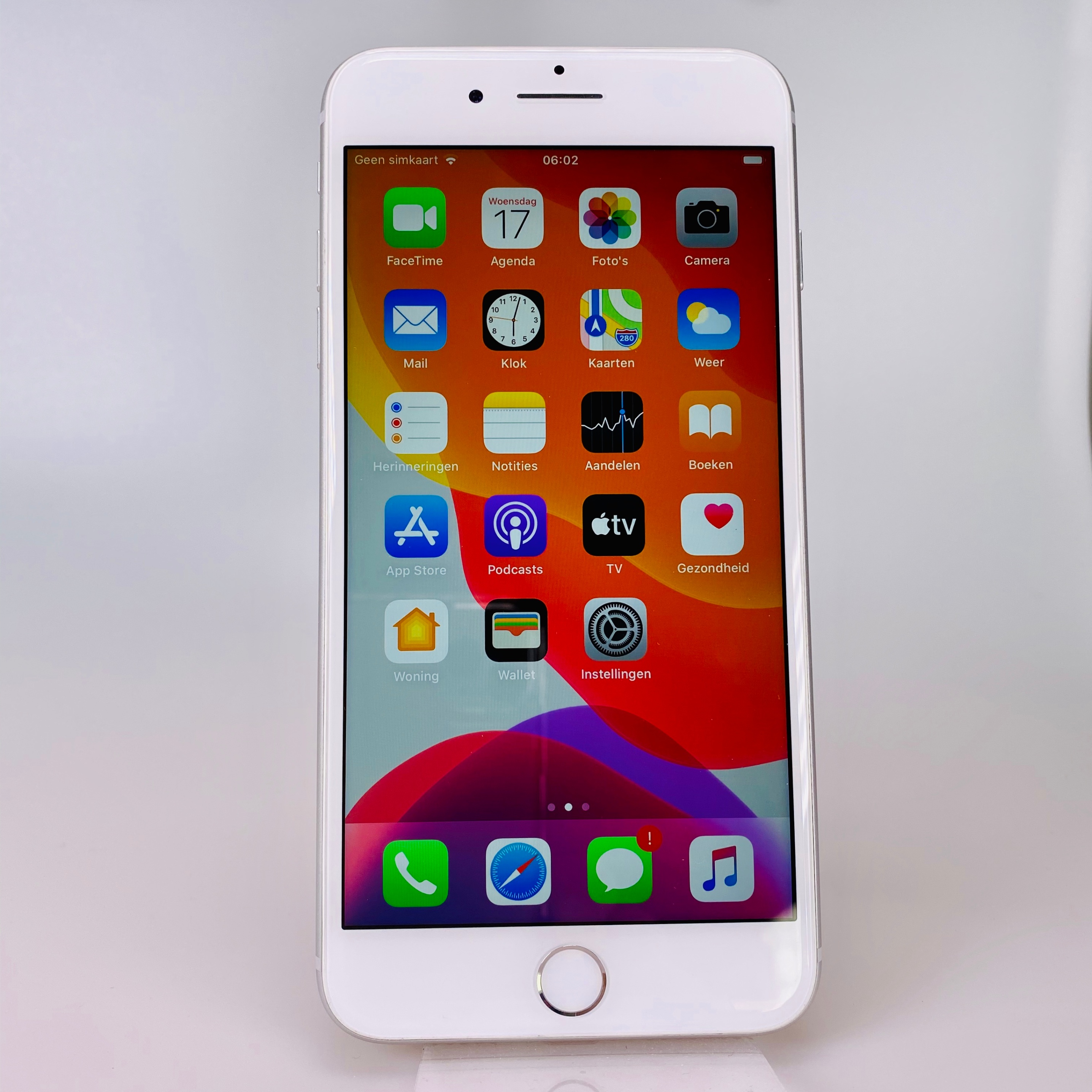 [{"lang_code":"vi","content":"Iphone 8 Plus Qu\u1ed1c t\u1ebf"}]