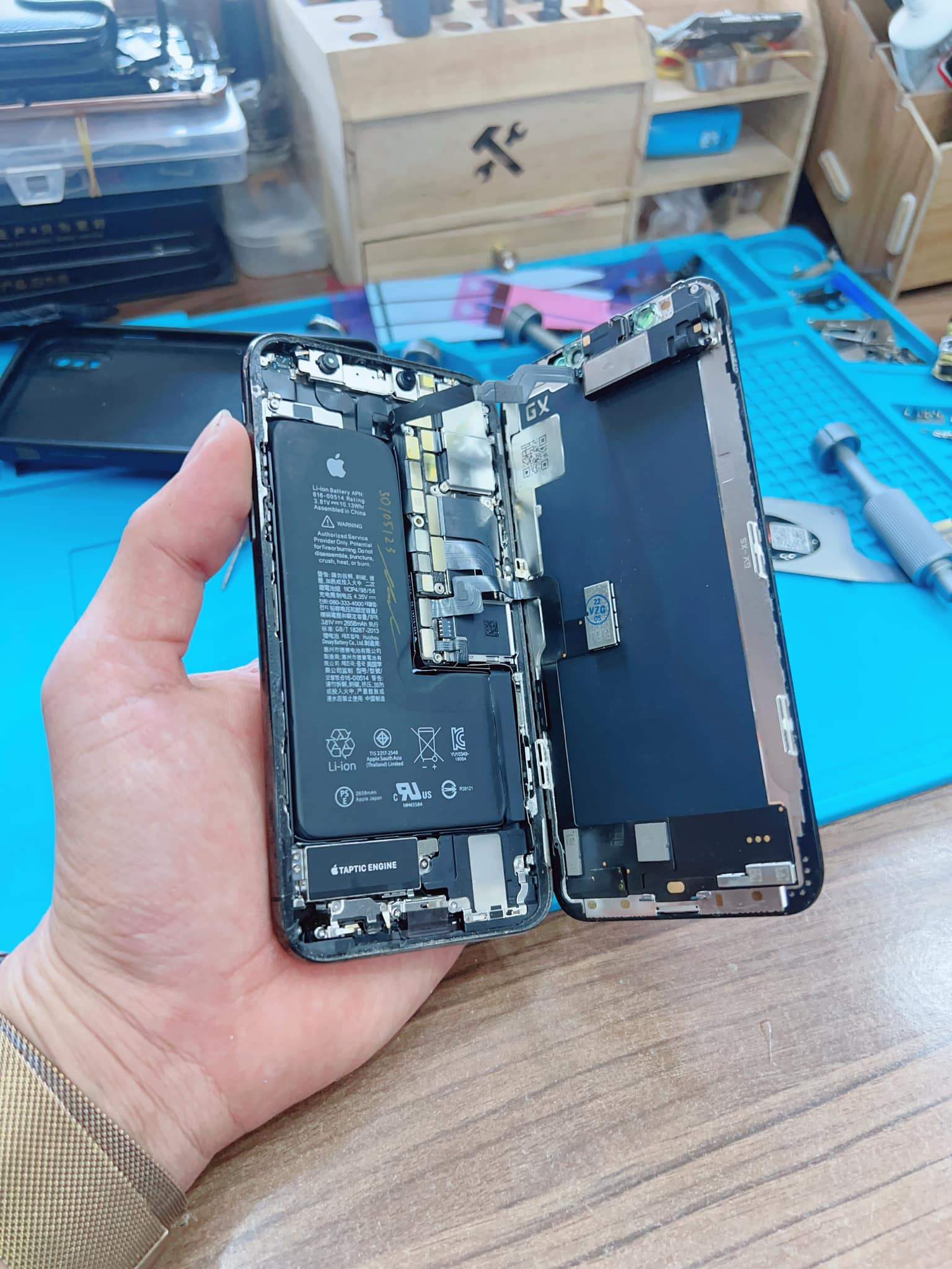 [{"lang_code":"vi","content":"HAPPY MOBILE - D\u1ecaCH V\u1ee4 S\u1eecA \u0110I\u1ec6N THO\u1ea0I L\u1ea4Y NGAY"}]