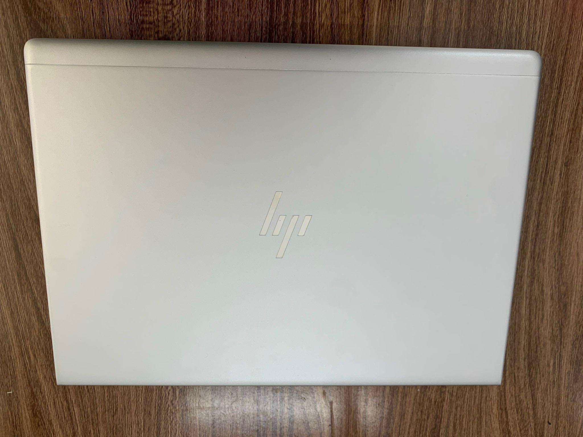 [{"lang_code":"vi","content":"Laptop HP  830 G5 (Core i7- 8550U \/ Ram 8GB \/ SSD 256GB - M\u1edbi 99%"}]