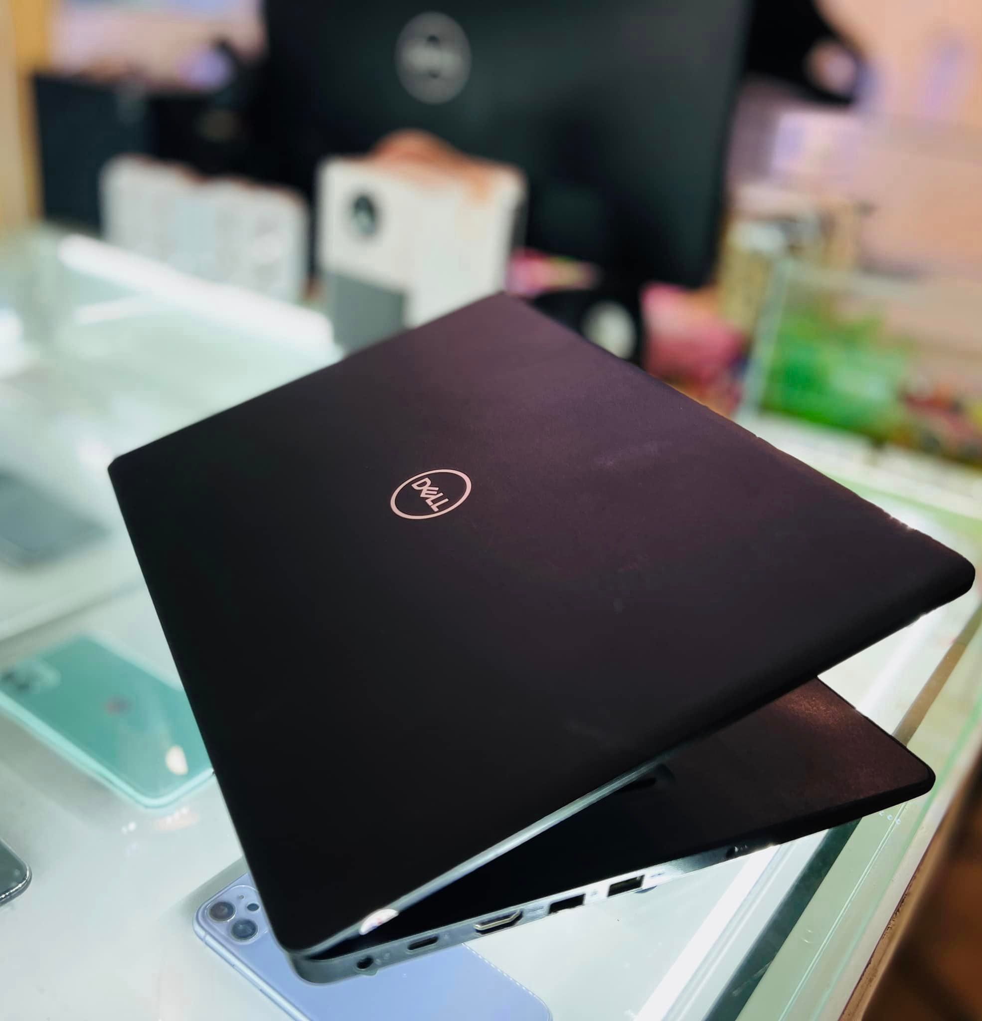 [{"lang_code":"vi","content":"M\u00e1y t\u00ednh Laptop Dell Latitude 3490 Core I5 Ram 8Gb\/128Gb"}]