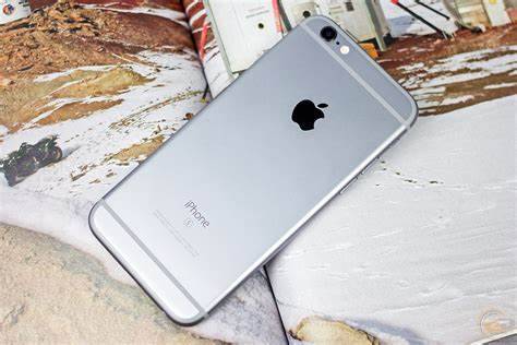 [{"lang_code":"vi","content":"iPhone 6s Qu\u1ed1c t\u1ebf"},{"lang_code":"en-US","content":null}]