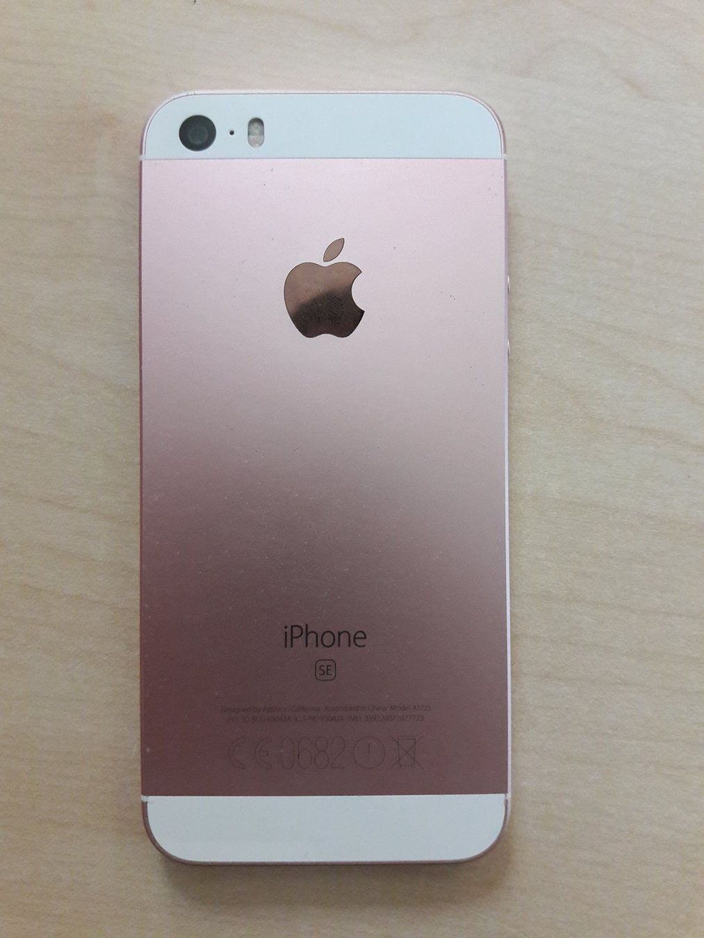[{"lang_code":"vi","content":"Iphone SE - H\u00e0ng Qu\u1ed1c t\u1ebf - Gi\u00e1 r\u1ebb"}]