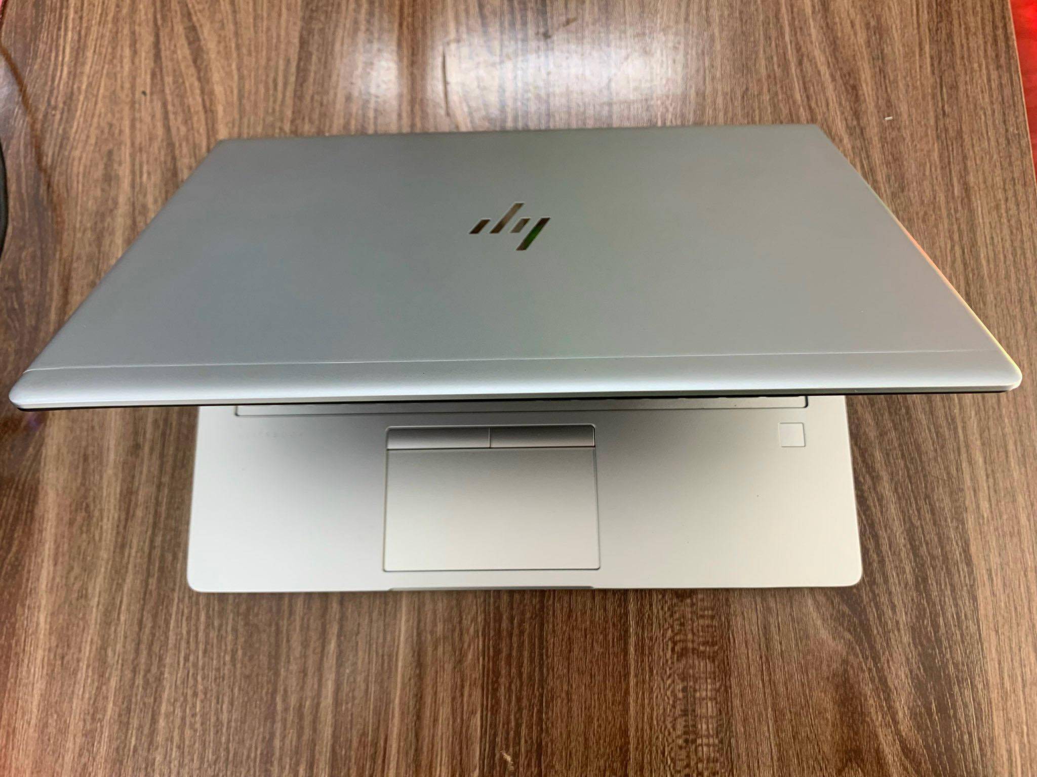 [{"lang_code":"vi","content":"Laptop HP  830 G5 (Core i7- 8550U \/ Ram 8GB \/ SSD 256GB - M\u1edbi 99%"}]