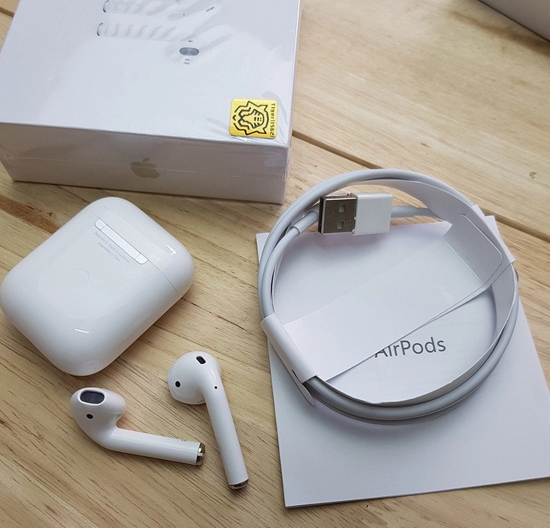 [{"lang_code":"vi","content":"Tai nghe AirPods 2 H\u1ed5 V\u1eb1n 1562 -  \u00c2m thanh ch\u1ea5t l\u01b0\u1ee3ng"}]